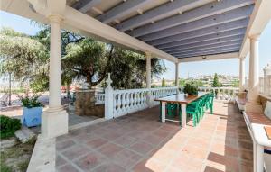 Stunning Home In Aguilar De La Frontera