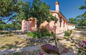 Three-Bedroom Holiday Home Krsan With An Outdoor Swimming Pool 07