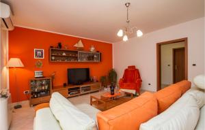 Stunning Home In Nedescina With Wifi 
