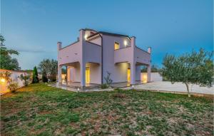 Nice Home In Pula With Outdoor Swimming Pool 
