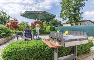 3 Bedroom Awesome Apartment In Pavicini 
