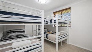 Island Poolside Getaway - Waterfront On St Huberts