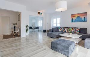 Nice Home In Pula With Outdoor Swimming Pool