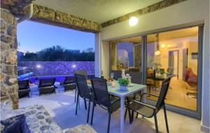 Nice Home In Krk With Wifi