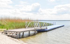 7 Bedroom Stunning Home In Nowe Warpno