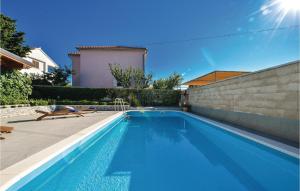Holiday Home Murter 44 With Outdoor Swimmingpool