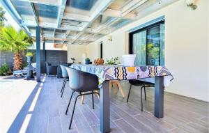 Beautiful Home In St Victor La Coste