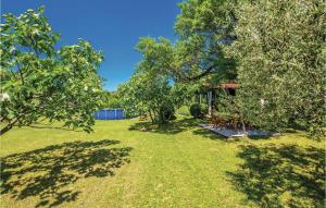 Cozy Home In Smrika With House A Panoramic View 