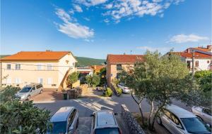 Gorgeous Apartment In Kornic With Wifi 