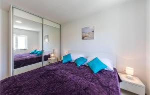 Stunning Apartment In Kastel Stari