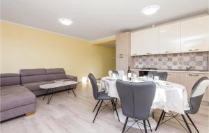 2 Bedroom Beautiful Apartment In Cavle 