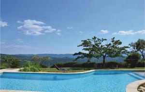 Amazing Home In Sainte Croix-À-Lauze