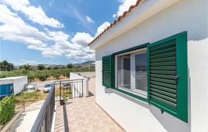 Stunning Apartment In Kastel Stari