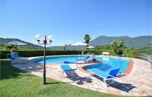 4 Bedroom Cozy Home In Camaiore