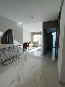 Appartement vaste et lumineux, Oasis