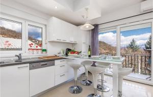 4 Bedroom Beautiful Home In Rukavac 