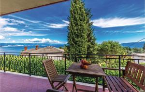 Amazing Apartment In Lovran With Wifi 