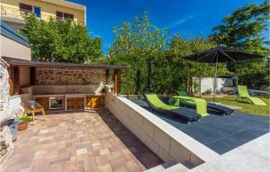 Nice Apartment In Dramalj With Wifi