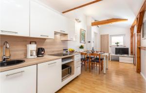 2 Bedroom Amazing Apartment In Drazice 