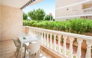 Nice Apartment In Los Arenales Del Sol