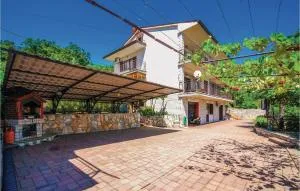 Beautiful Apartment In Lovran With Wifi - Dobreć