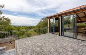 Two-Bedroom Holiday Home In Smrika