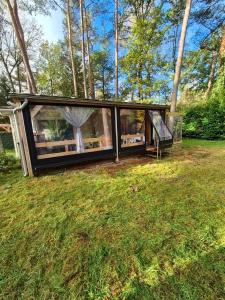 Cosy chalet Veluwe with a spacious garden and veranda