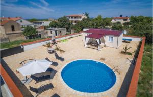 Gorgeous Home In Pakostane With Kitchen