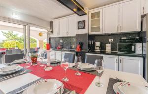 Beach Front Home In Klimno With Wifi 