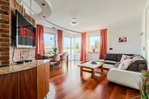 Lumina luxury apart with jaccuzi next to Piotrkowska Street