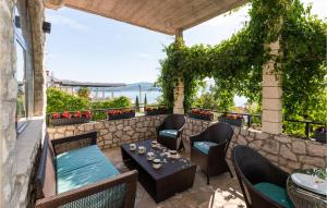 Apartment Komarna Cr