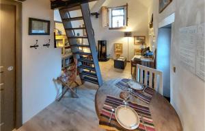 1 Bedroom Cozy Home In Plouézec