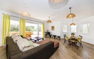 4 Bedroom Lovely Home In Kakma 