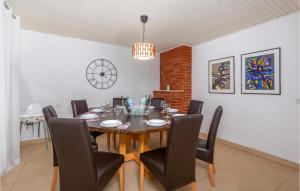 4 Bedroom Pet Friendly Home In Malinska 