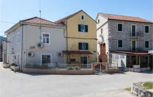 Amazing Home In Opuzen With Kitchen - Mlinište