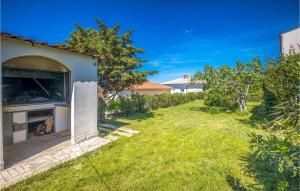 Lovely Apartment In Novi Vinodolski With Wifi 