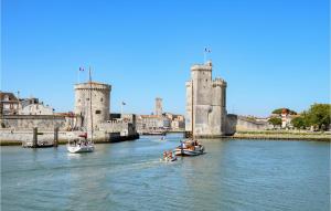 Maisons de vacances Nice Home In Meschers-Sur-Gironde : photos des chambres