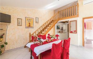 2 Bedroom Amazing Home In Pula 