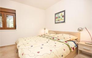 Three-Bedroom Holiday Home In Premantura