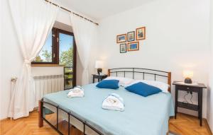 3 Bedroom Lovely Home In Hreljin 