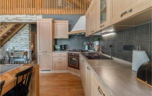 2 Bedroom Nice Home In Salopek Selo 