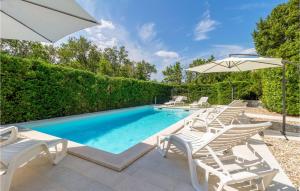 4 Bedroom Stunning Home In Jadranovo 