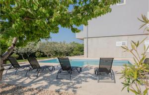 Lovely Apartment In Katuni With Wifi