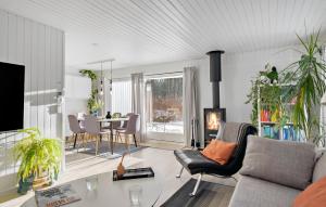 Beautiful Home In Hadsund With Sauna
