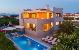 Stunning Home In Zaton