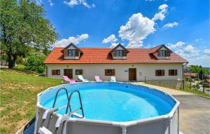 Awesome Home In Breznicki Hum