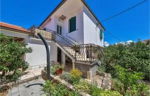 Holiday Home Borak Croatia - 小德尔韦尼克岛