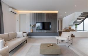 Amazing Home In Kastel Stari With Sauna 