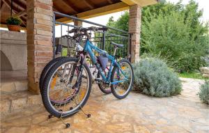 Cozy Home In Kras With Wifi