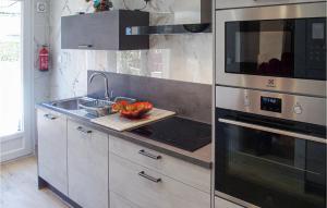 Maisons de vacances Nice Home In Pierre-Chatel With Wifi : photos des chambres